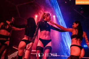 Gogo Stripper photo #0143