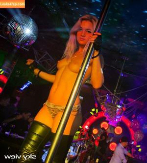 Gogo Stripper photo #0204