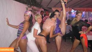 Gogo Stripper photo #0423