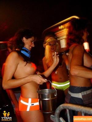 Gogo Stripper фото #0905