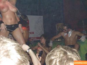 Gogo Stripper фото #0933