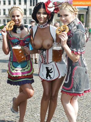 Gogo Stripper photo #0957