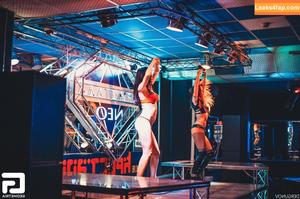 Gogo Stripper photo #1003