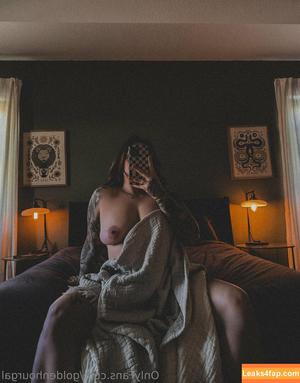goldenhourgal photo #0029