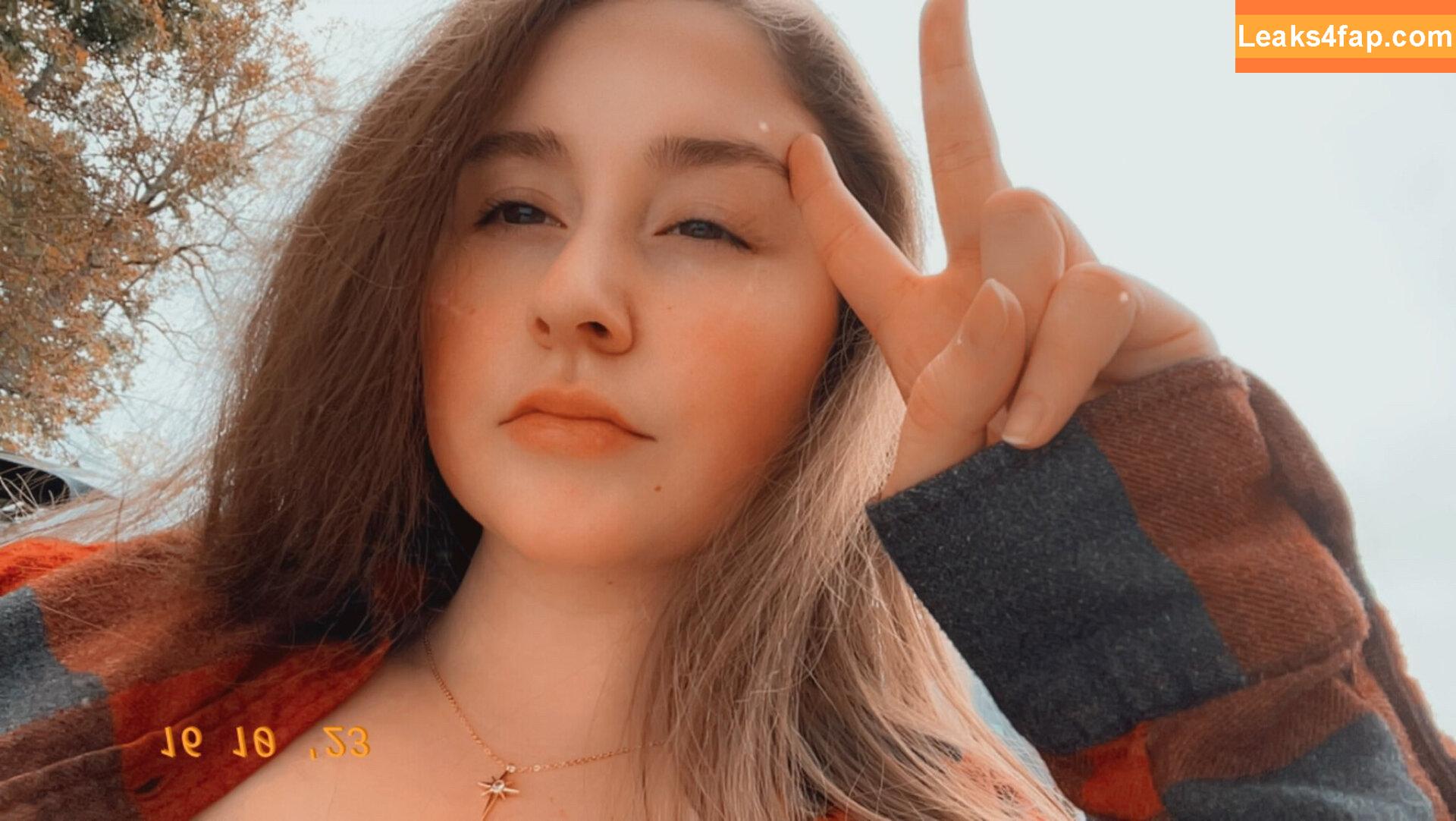 GoldenLaurel / goldenlaurelpiercing leaked photo photo #0008