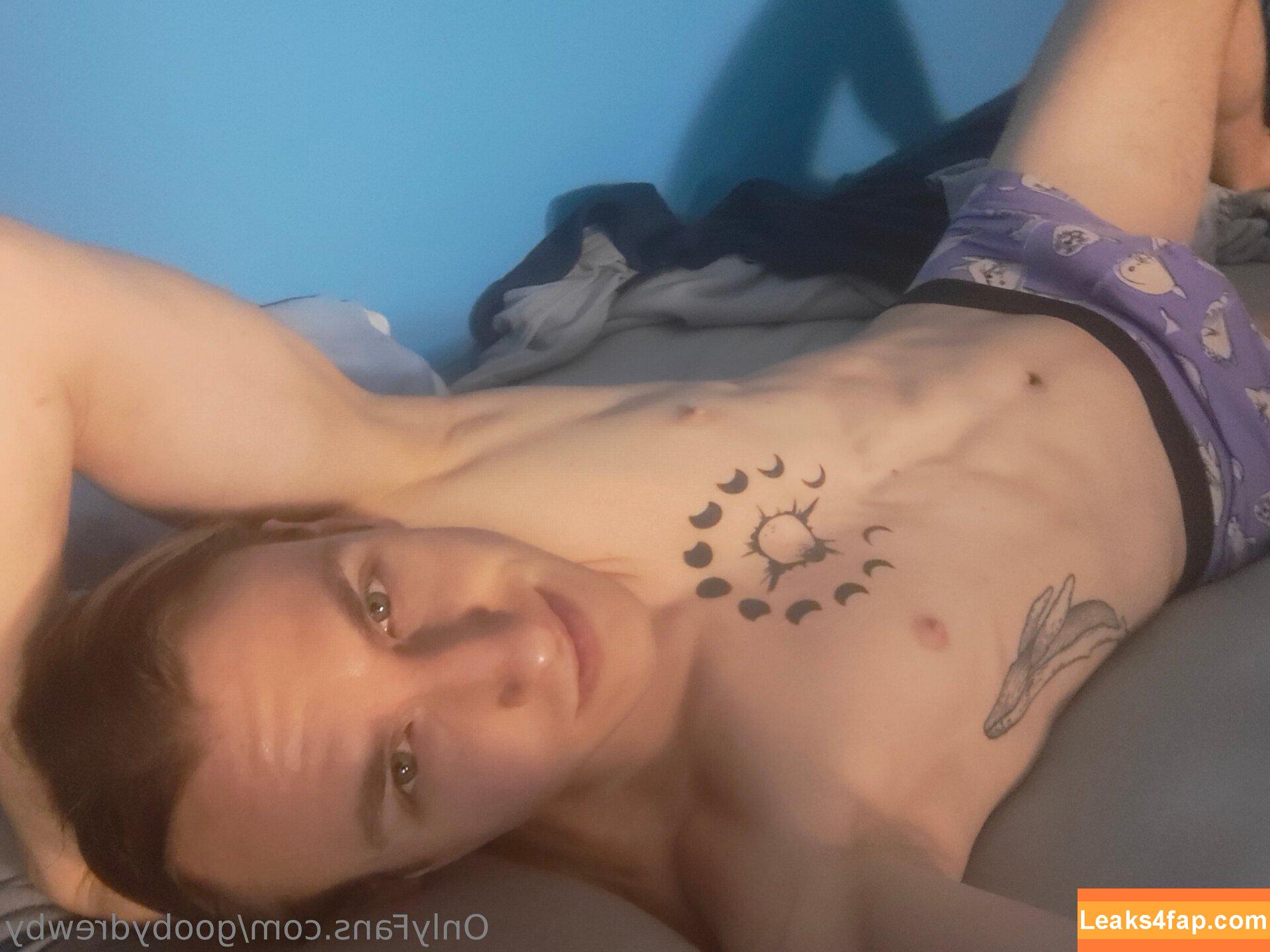 goobydrewby /  leaked photo photo #0001