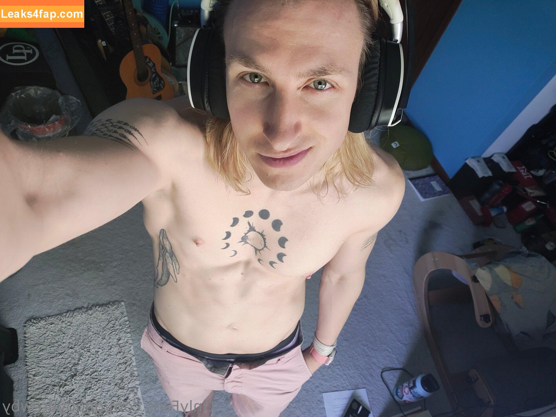 goobydrewby /  leaked photo photo #0007