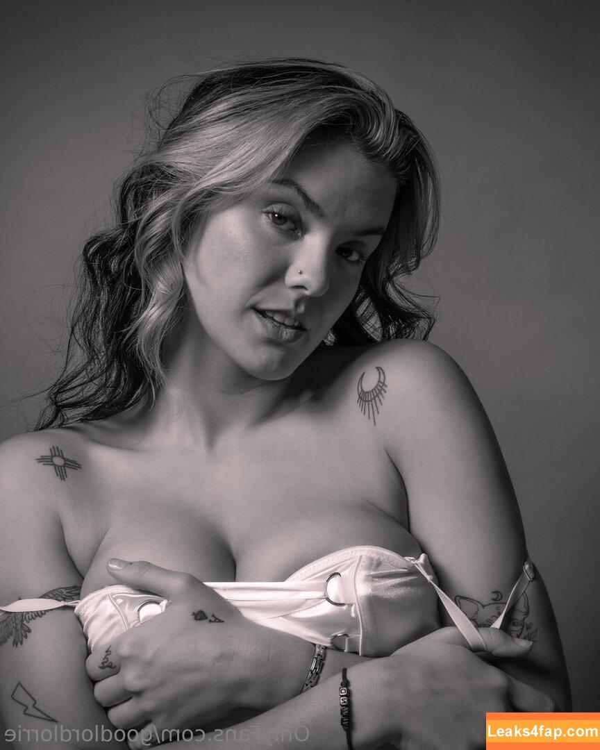 goodlordlorrie / xoxogoodlordlori leaked photo photo #0003