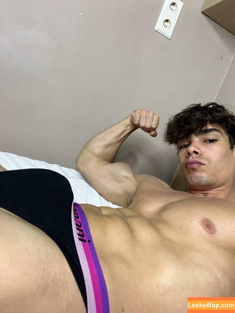 gordon_sam / sam_gordon_ leaked photo photo #0013