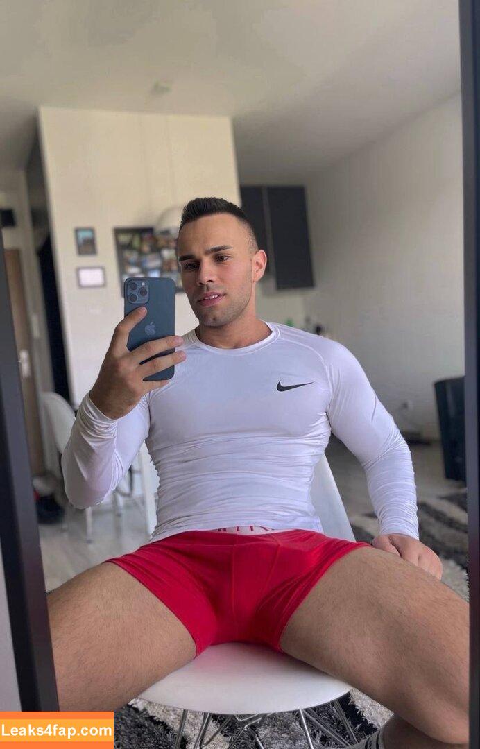 gordon_sam / sam_gordon_ leaked photo photo #0016
