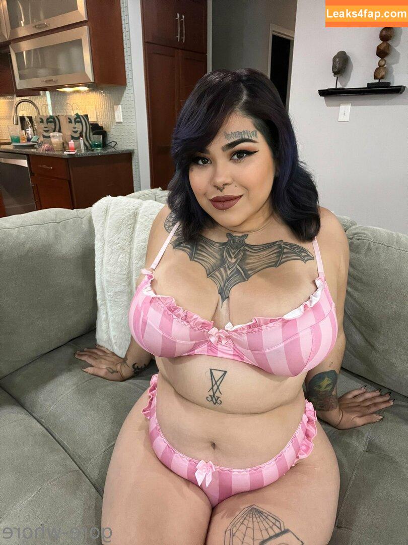 gore-whore / oxalyssamarie leaked photo photo #0436