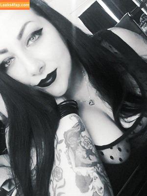 GothFemmeFatale photo #0016