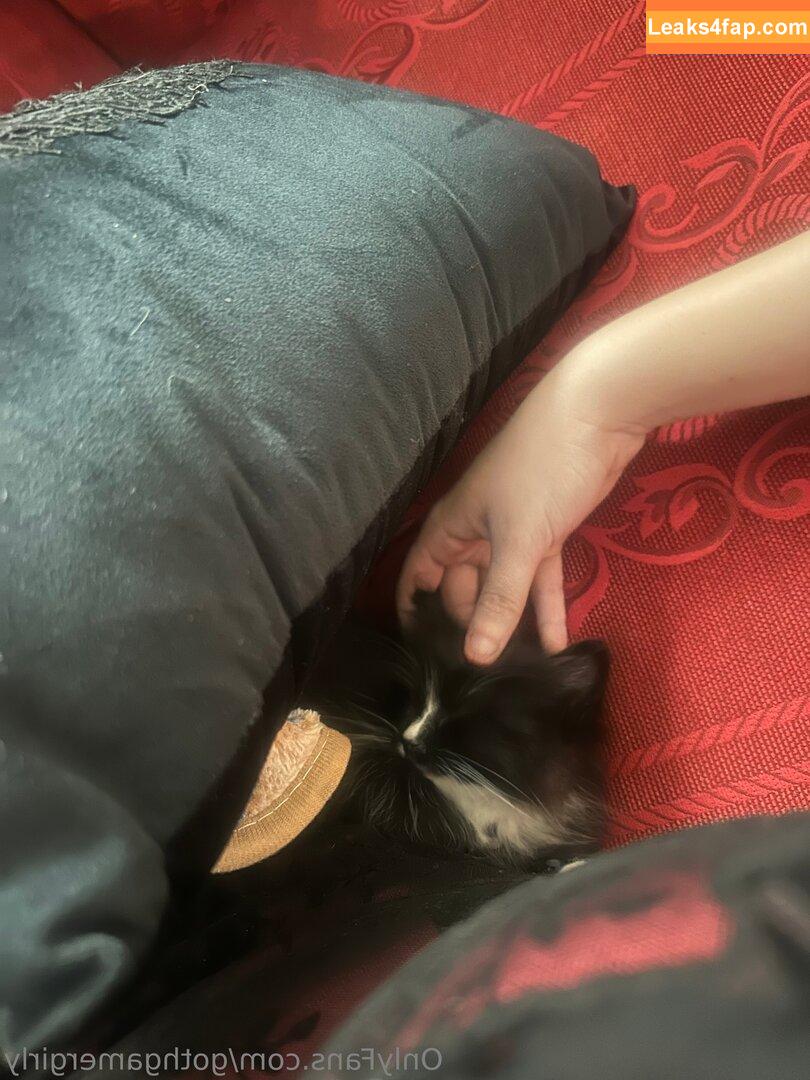 gothgamergirly / gothgirlgaming leaked photo photo #0099