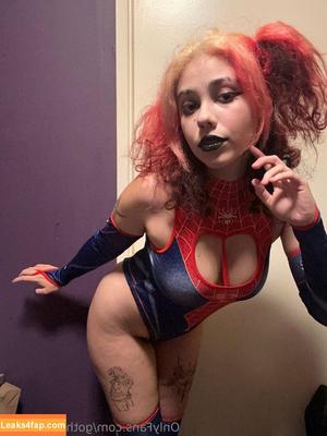 gothgamergirly photo #0026