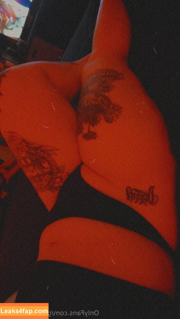 gothiccdollface /  leaked photo photo #0026