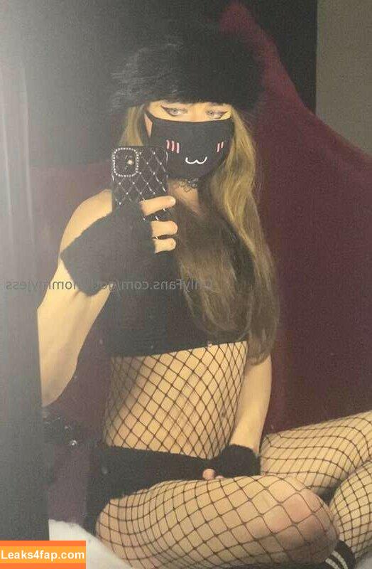 GothMommyJess /  leaked photo photo #0002