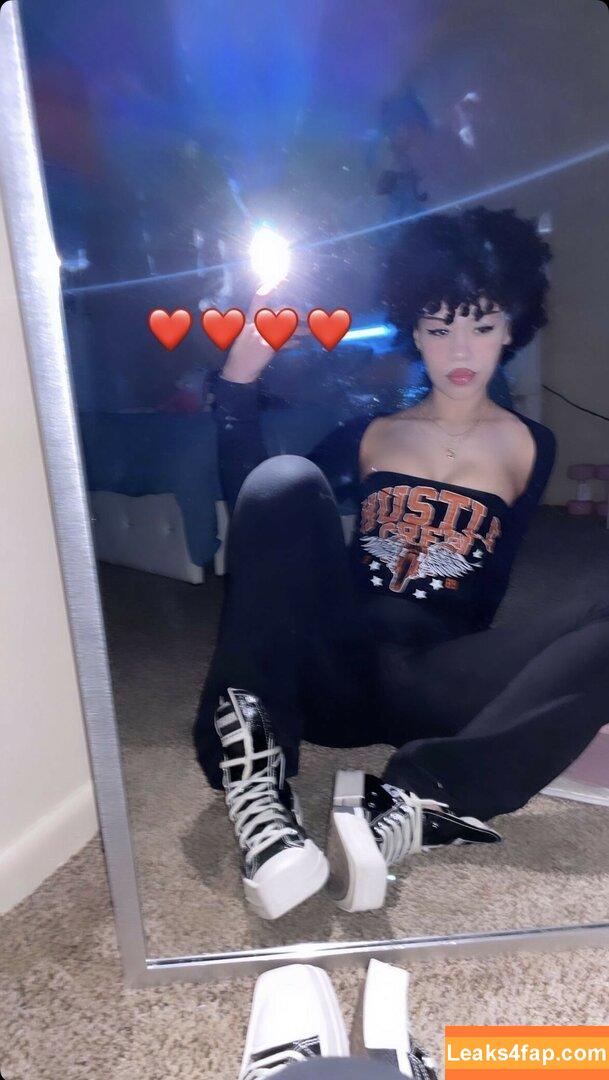 Gothxmyaa / Sxmya leaked photo photo #0034