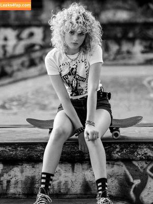Grace Bowers photo #0049