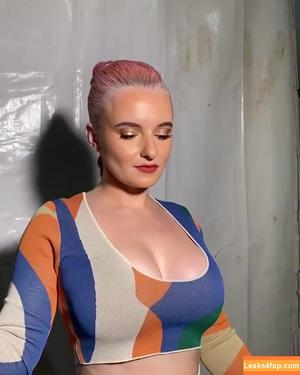Grace Chatto photo #0049