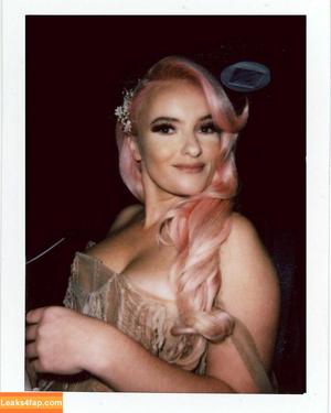 Grace Chatto photo #0057