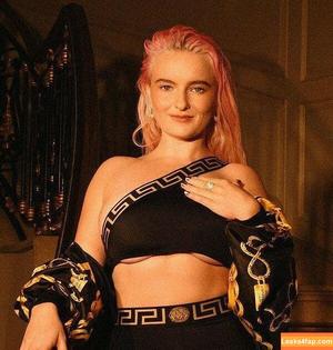 Grace Chatto photo #0093