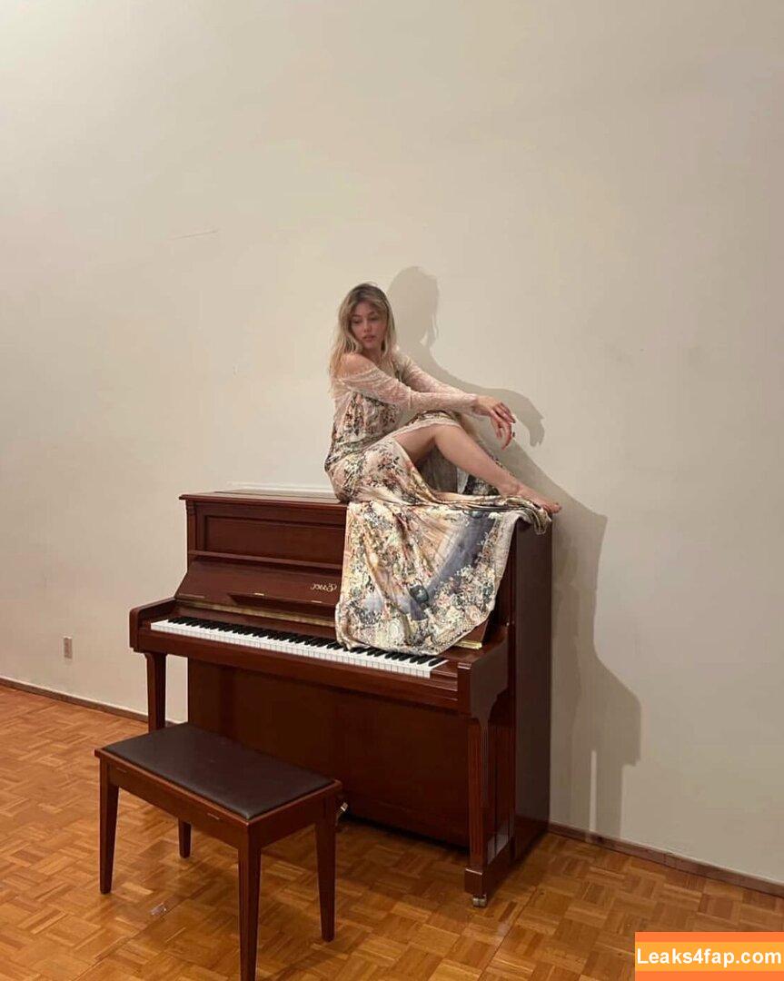 Grace Van Dien / biancasotelo14 / bluefille - / gracevandien leaked photo photo #0149