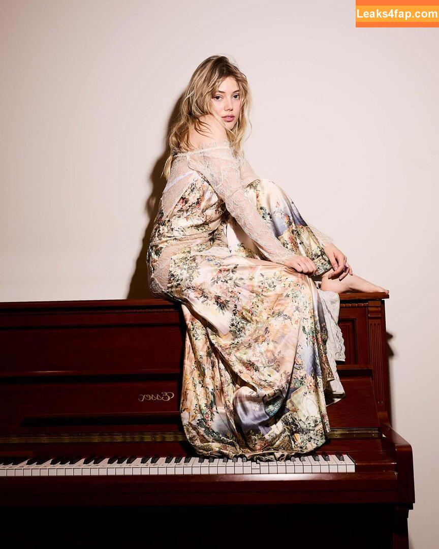 Grace Van Dien / biancasotelo14 / bluefille - / gracevandien leaked photo photo #0150