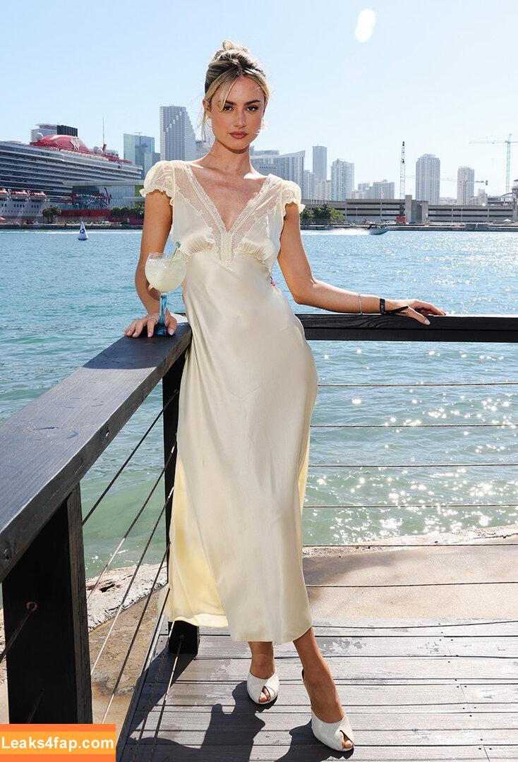 Grace Van Patten / gracevanpatten слитое фото фото #0043