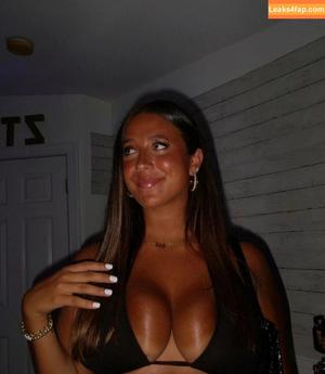 Grace Young photo #0010