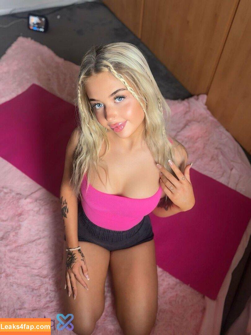 Gracie Bennett / graciebennett14 / graciepetite leaked photo photo #0115