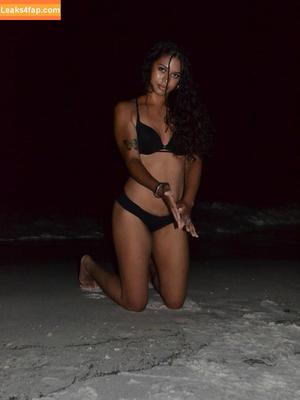 Gracie Walker photo #0003