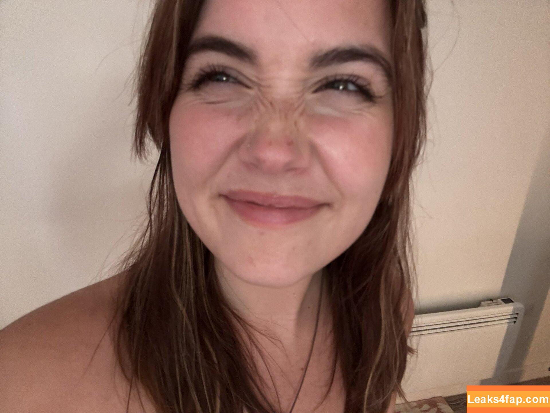 graciecatemakes /  leaked photo photo #0019
