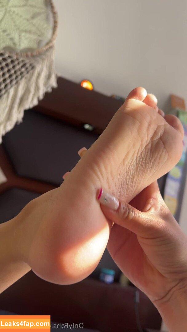 grecefeet /  leaked photo photo #0002