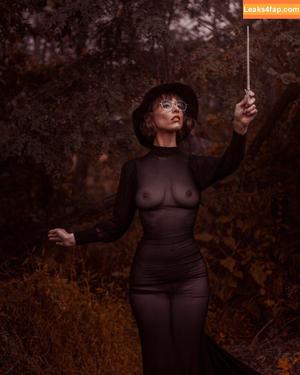 Green_Eyed_Nymph photo #0059