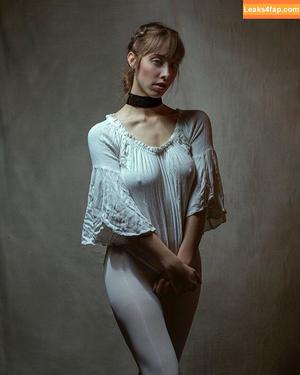 Green_Eyed_Nymph photo #0285