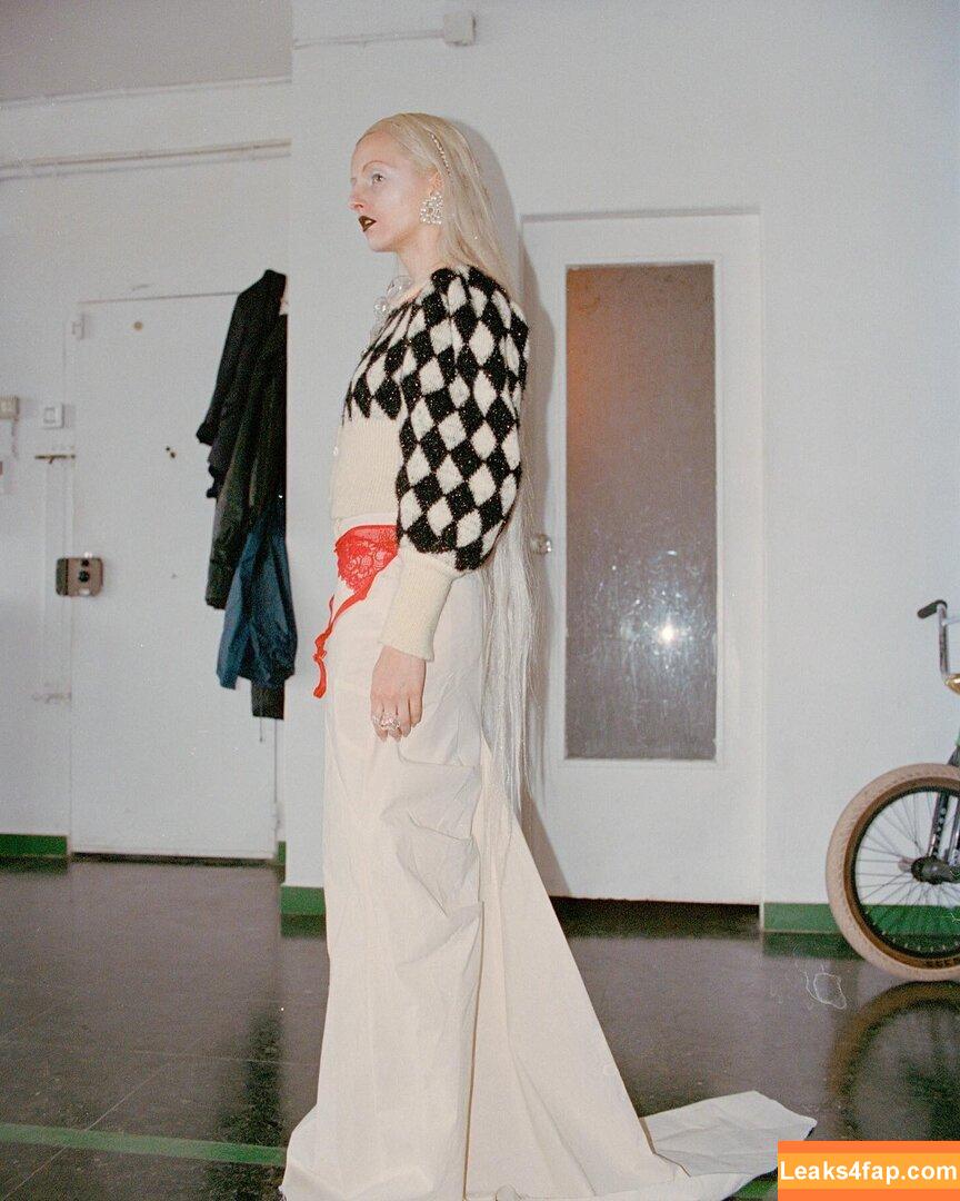 Greta Isaac / gretaisaac leaked photo photo #0013