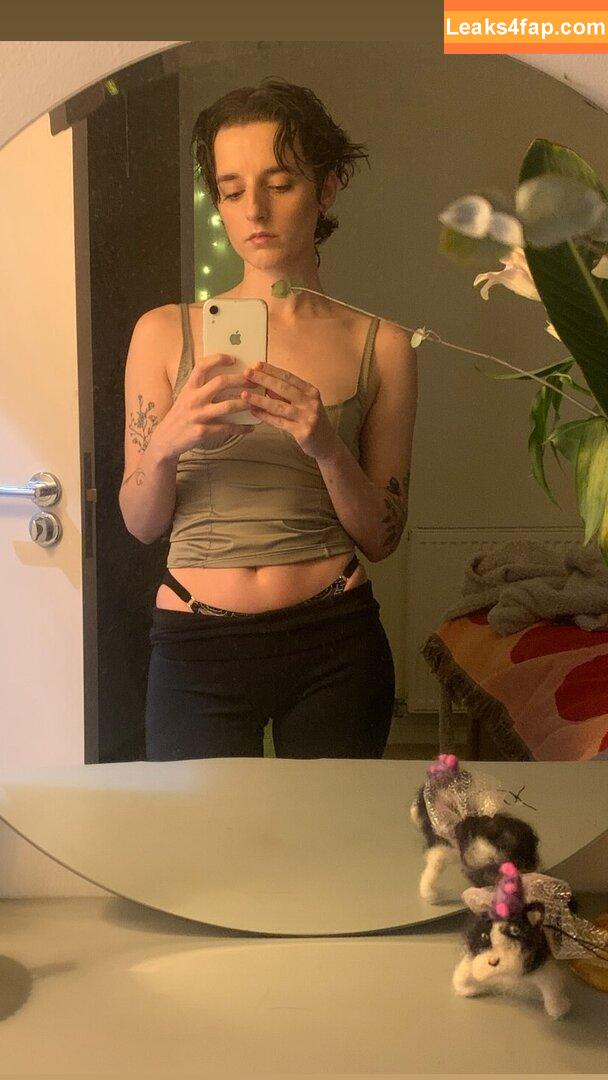Greta Isaac / gretaisaac leaked photo photo #0019