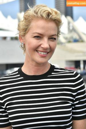 Gretchen Mol photo #0033