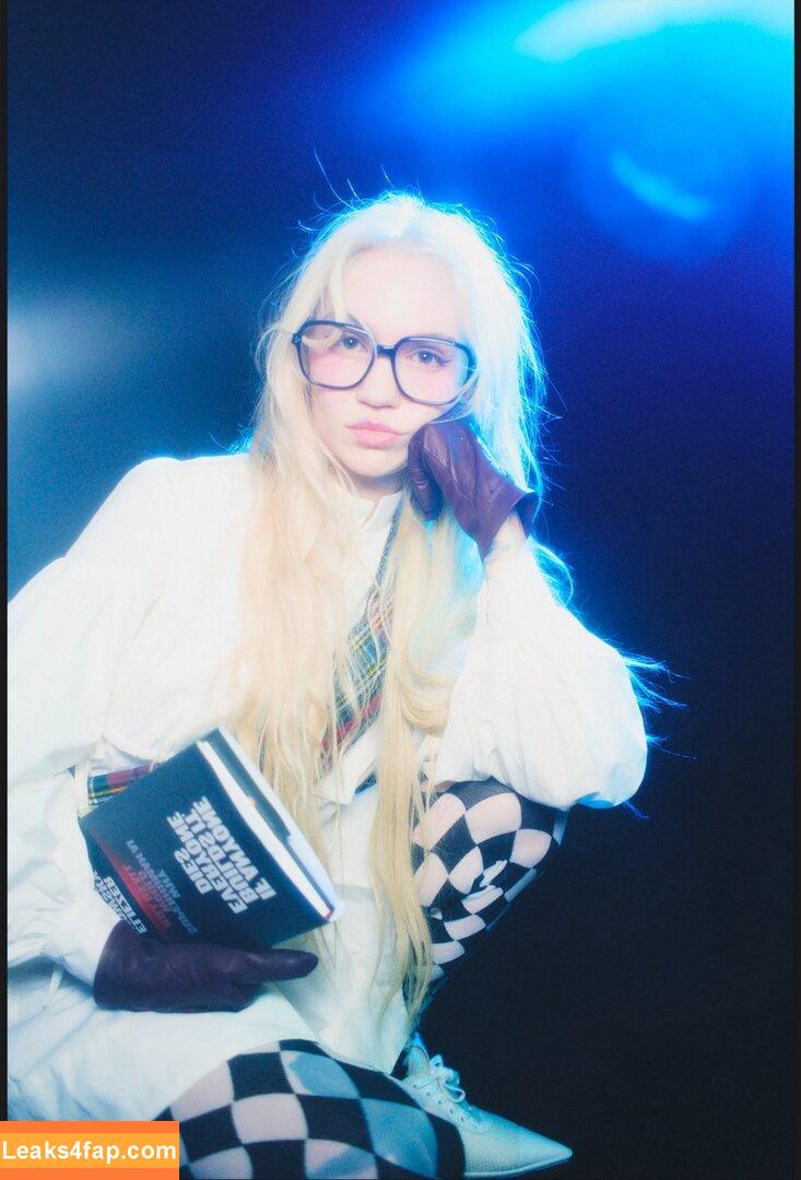 Grimes / n8grimes leaked photo photo #0137