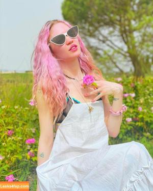 Grimes photo #0044