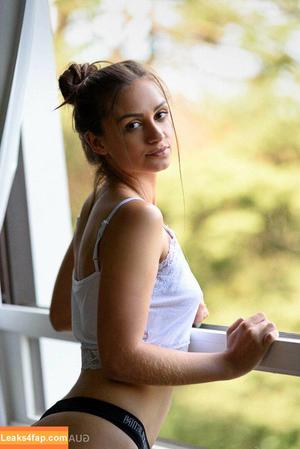 Guapamag photo #0124