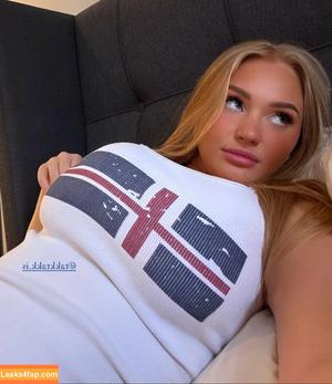Gudrun Svava photo #0076