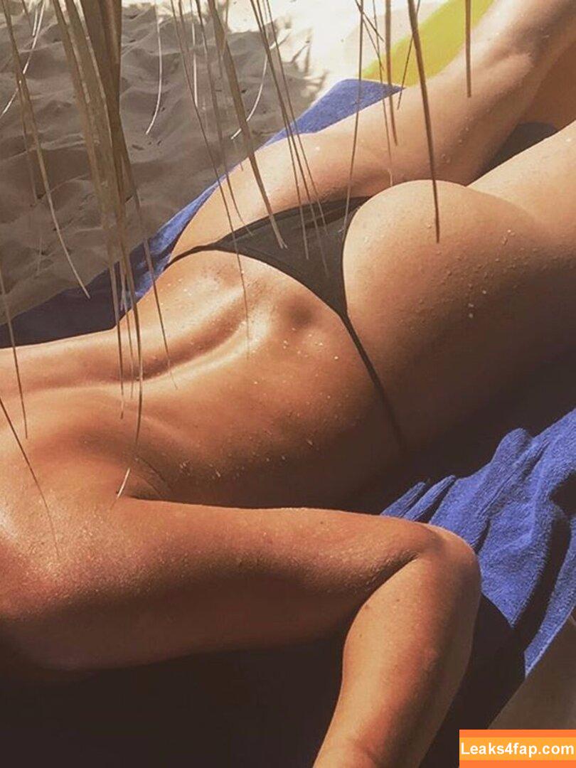 Guerlain / Anastasia S / Dominika / Lili / Lily C / Lily Chey / Nasty Q. / lea_guerlin / sia89 leaked photo photo #0328