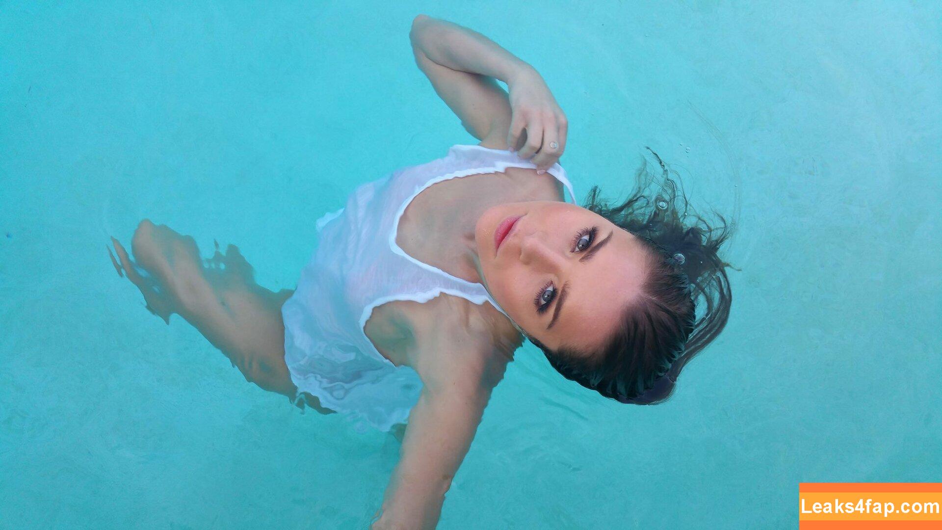 Guerlain / Anastasia S / Dominika / Lili / Lily C / Lily Chey / Nasty Q. / lea_guerlin / sia89 leaked photo photo #0382