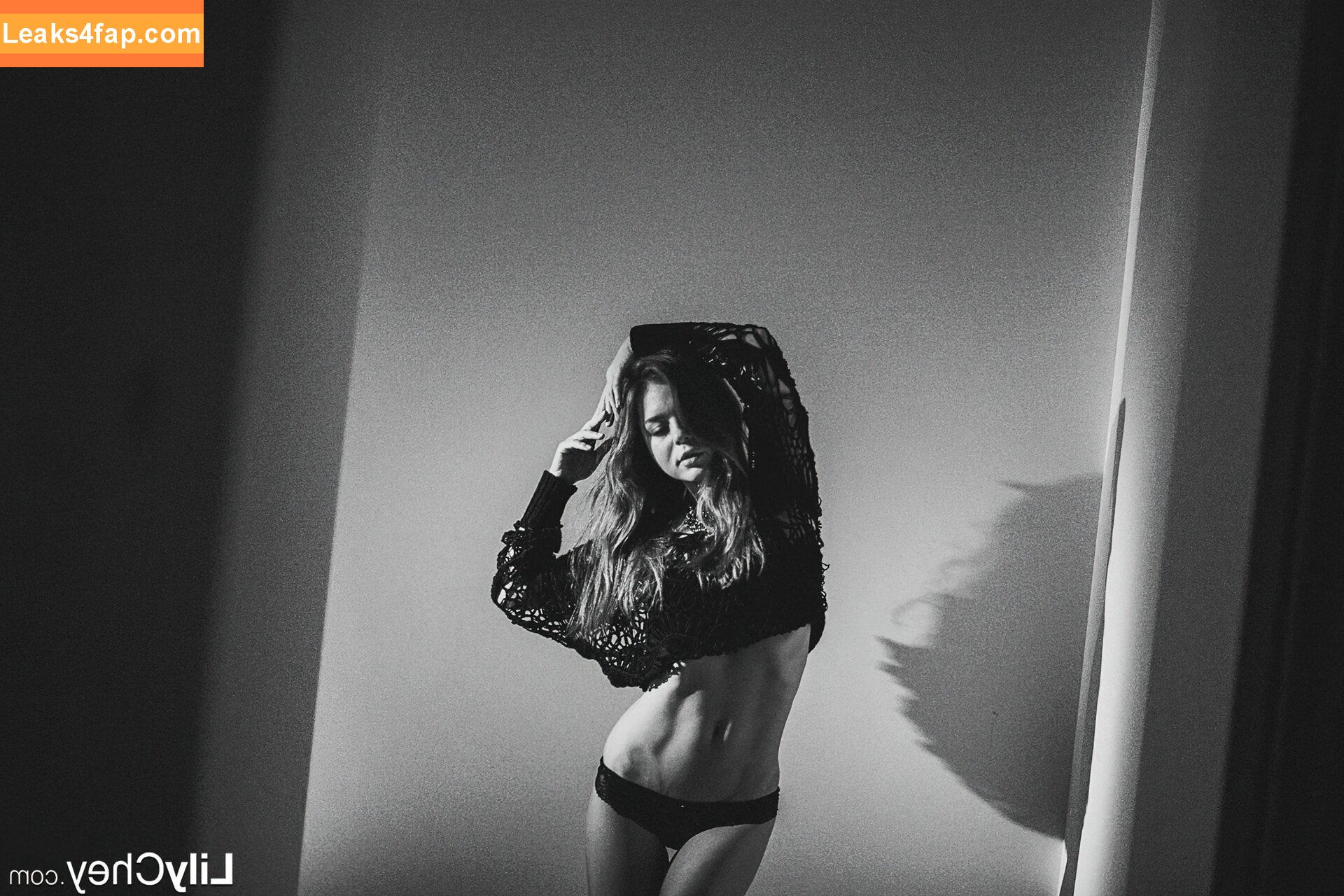 Guerlain / Anastasia S / Dominika / Lili / Lily C / Lily Chey / Nasty Q. / lea_guerlin / sia89 leaked photo photo #0397