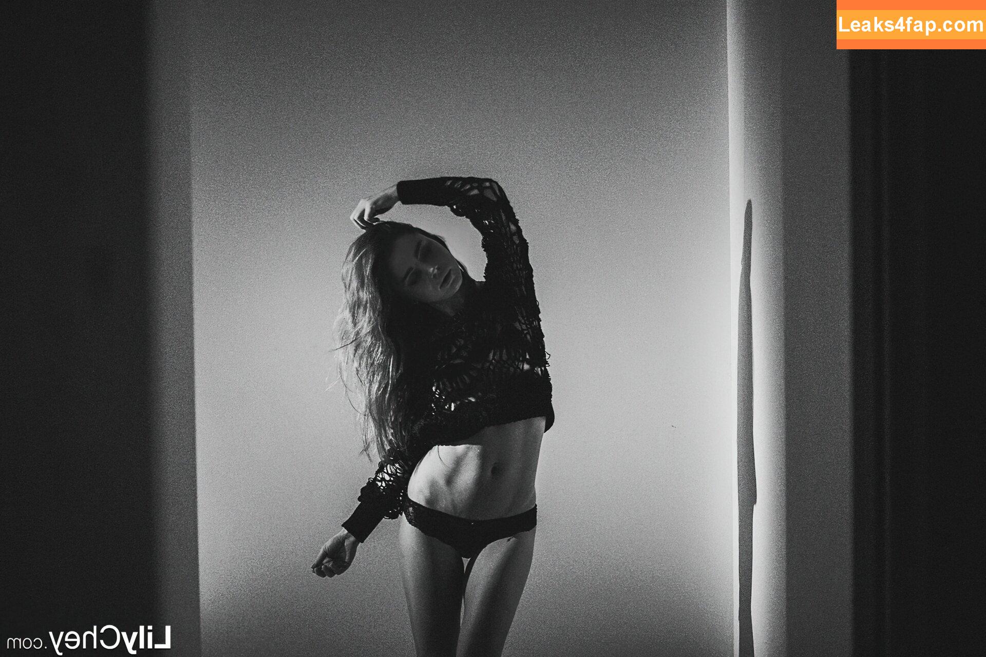 Guerlain / Anastasia S / Dominika / Lili / Lily C / Lily Chey / Nasty Q. / lea_guerlin / sia89 leaked photo photo #0401