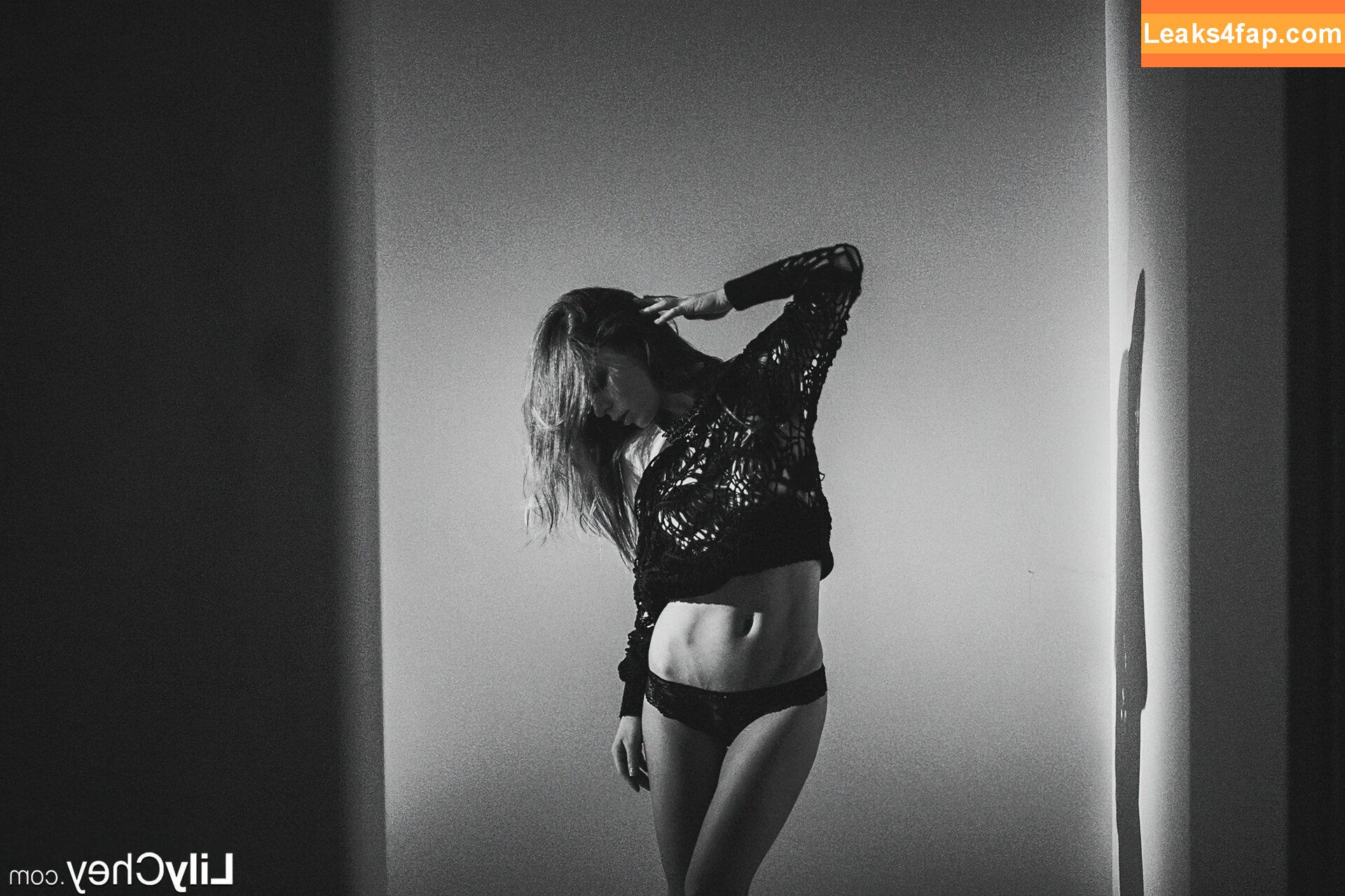 Guerlain / Anastasia S / Dominika / Lili / Lily C / Lily Chey / Nasty Q. / lea_guerlin / sia89 leaked photo photo #0402