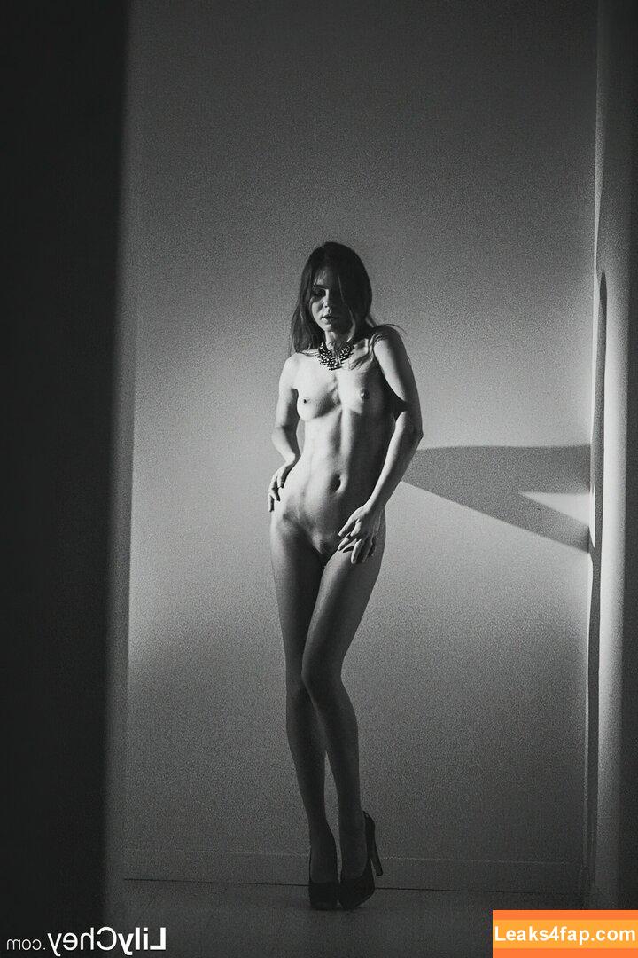 Guerlain / Anastasia S / Dominika / Lili / Lily C / Lily Chey / Nasty Q. / lea_guerlin / sia89 leaked photo photo #0443