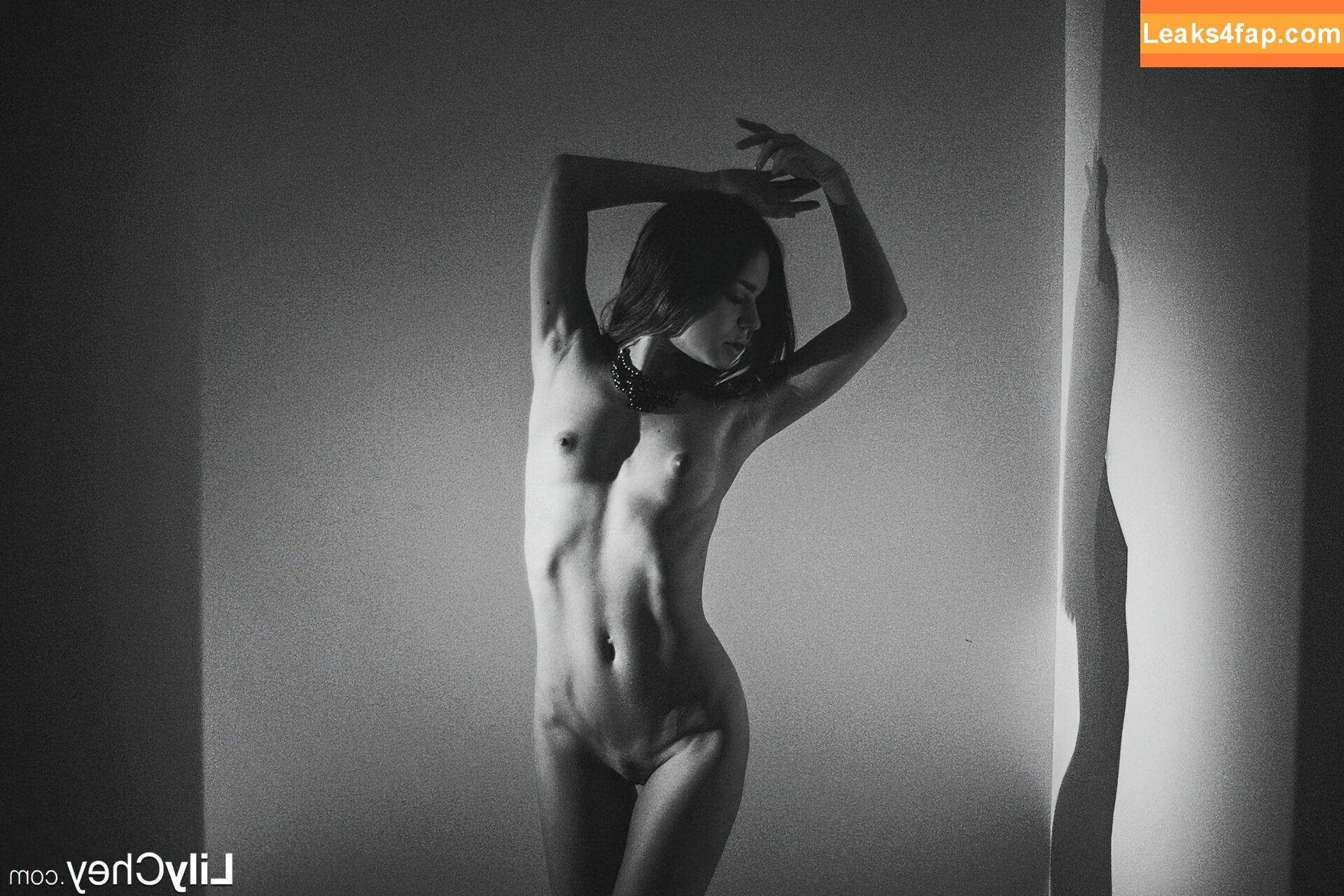 Guerlain / Anastasia S / Dominika / Lili / Lily C / Lily Chey / Nasty Q. / lea_guerlin / sia89 leaked photo photo #0449