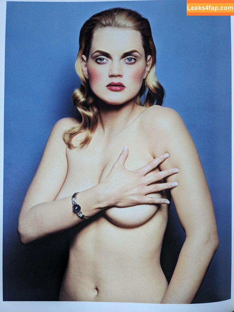 Guinevere Van Seenus / guineverevanseenus leaked photo photo #0001